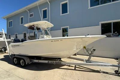 Key West 244 Center Console