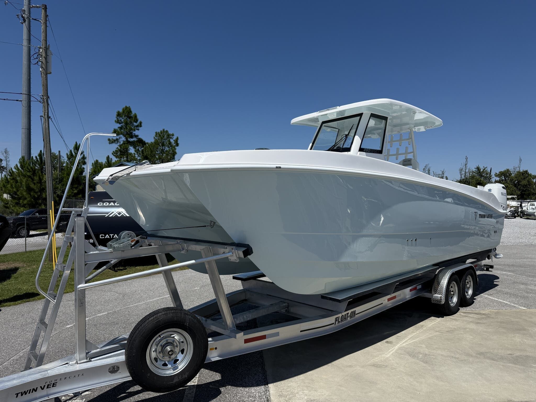 Twin Vee GFX2 280 GFX2