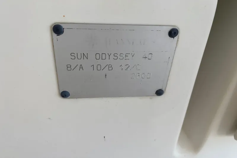  Yacht Photos Pics Plaque on 2002 Jeanneau Sun Odyssey 40 sailboat, displaying model details.