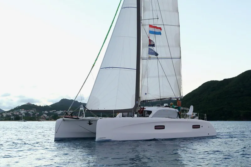 Ningyo Yacht Photos Pics 