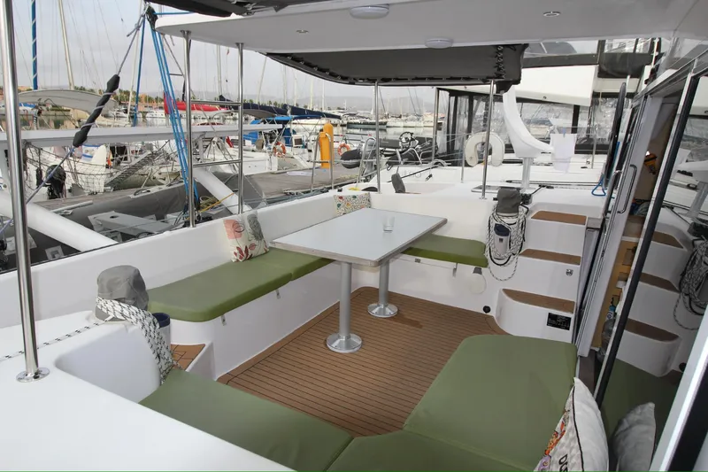 Ningyo Yacht Photos Pics 