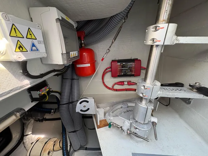 Ningyo Yacht Photos Pics 