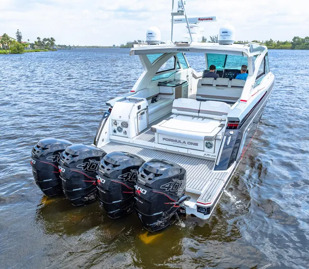 Ski 2 Sea Yacht Photos Pics 2017 Formula 430 Super Sport Crossover boat with quad outboard engines on water.