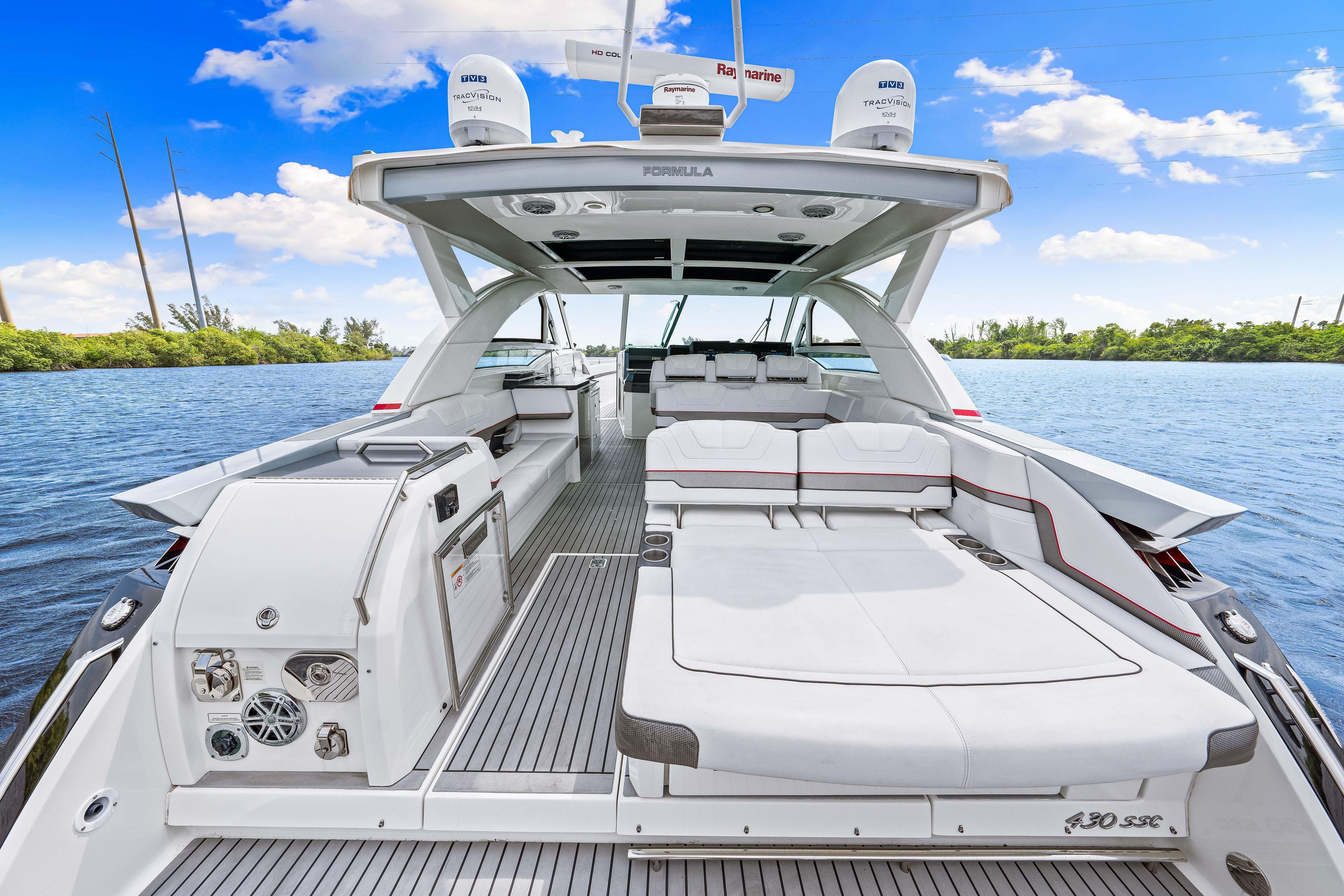 Yacht
