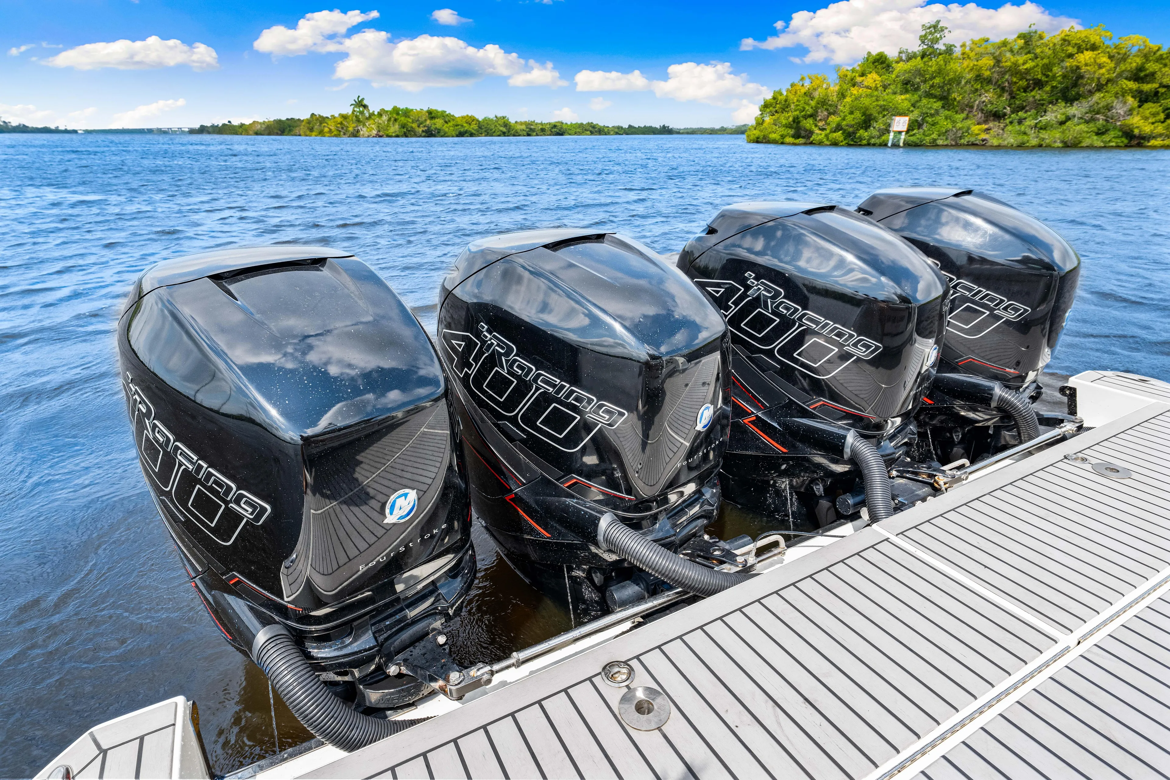 Ski 2 Sea Yacht Photos Pics Four powerful outboard motors on a 2017 Formula 430 Super Sport Crossover boat.