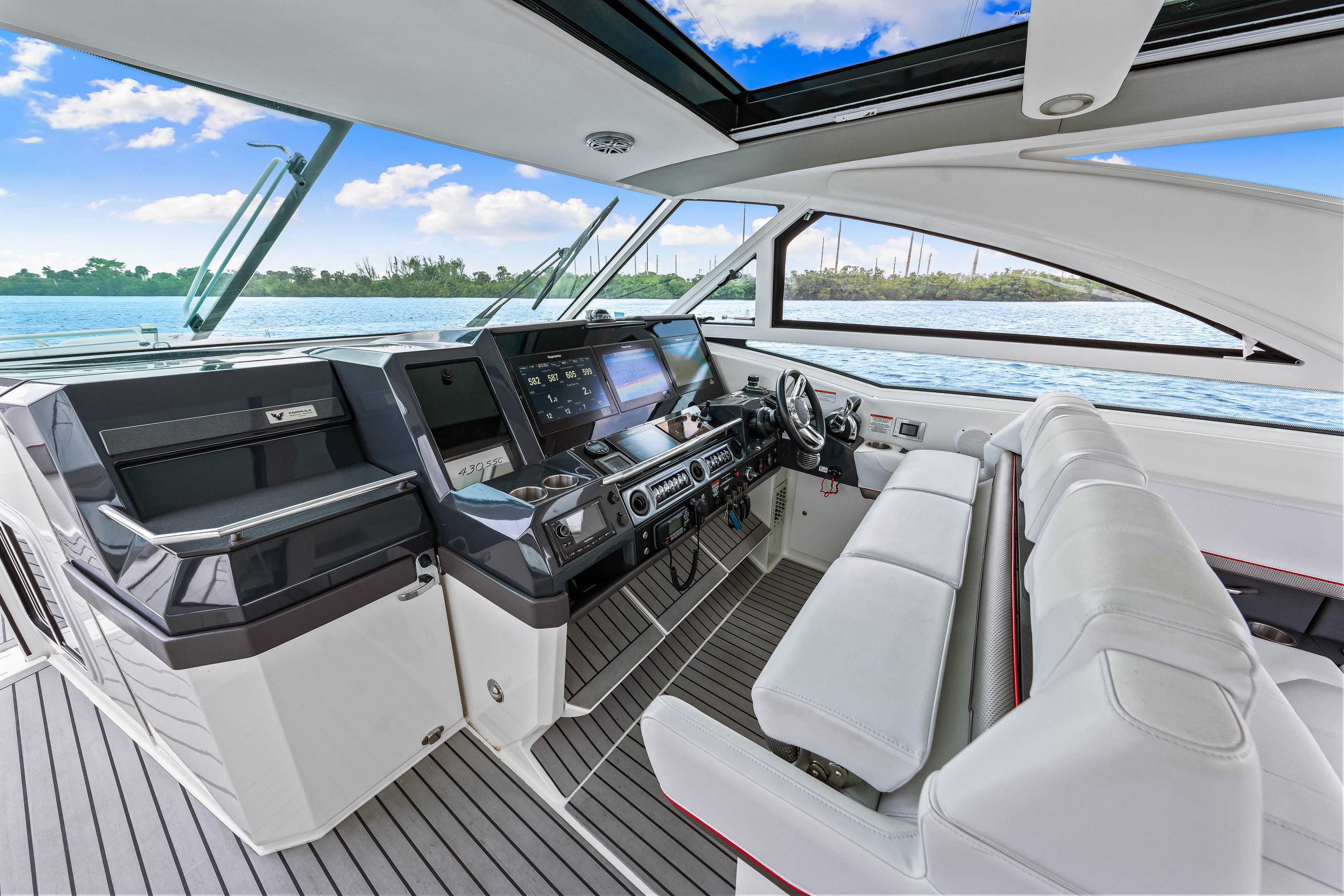 Yacht