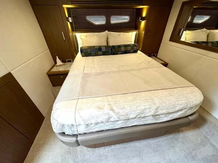 Proof Of Work Yacht Photos Pics Master StateRoom