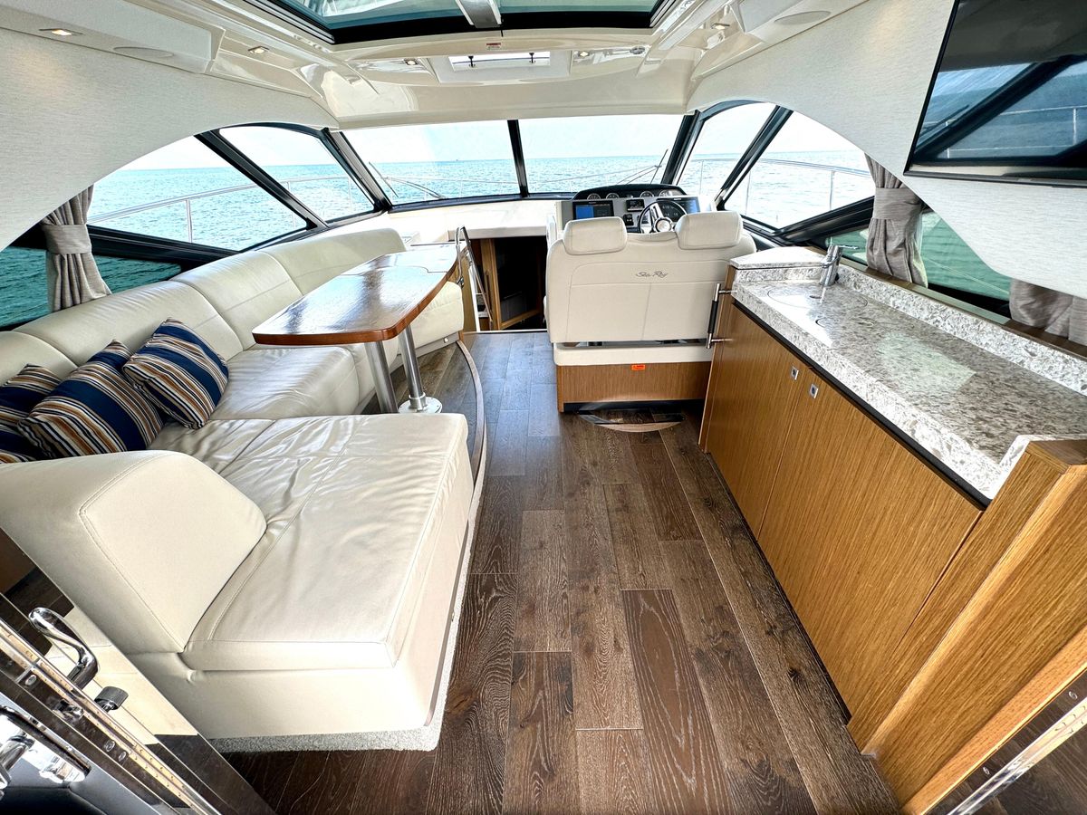2017 Sea Ray 51 