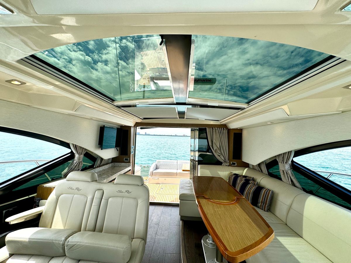 2017 Sea Ray 51 
