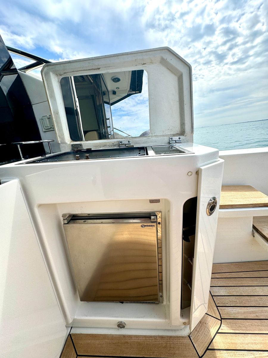 2017 Sea Ray 51 