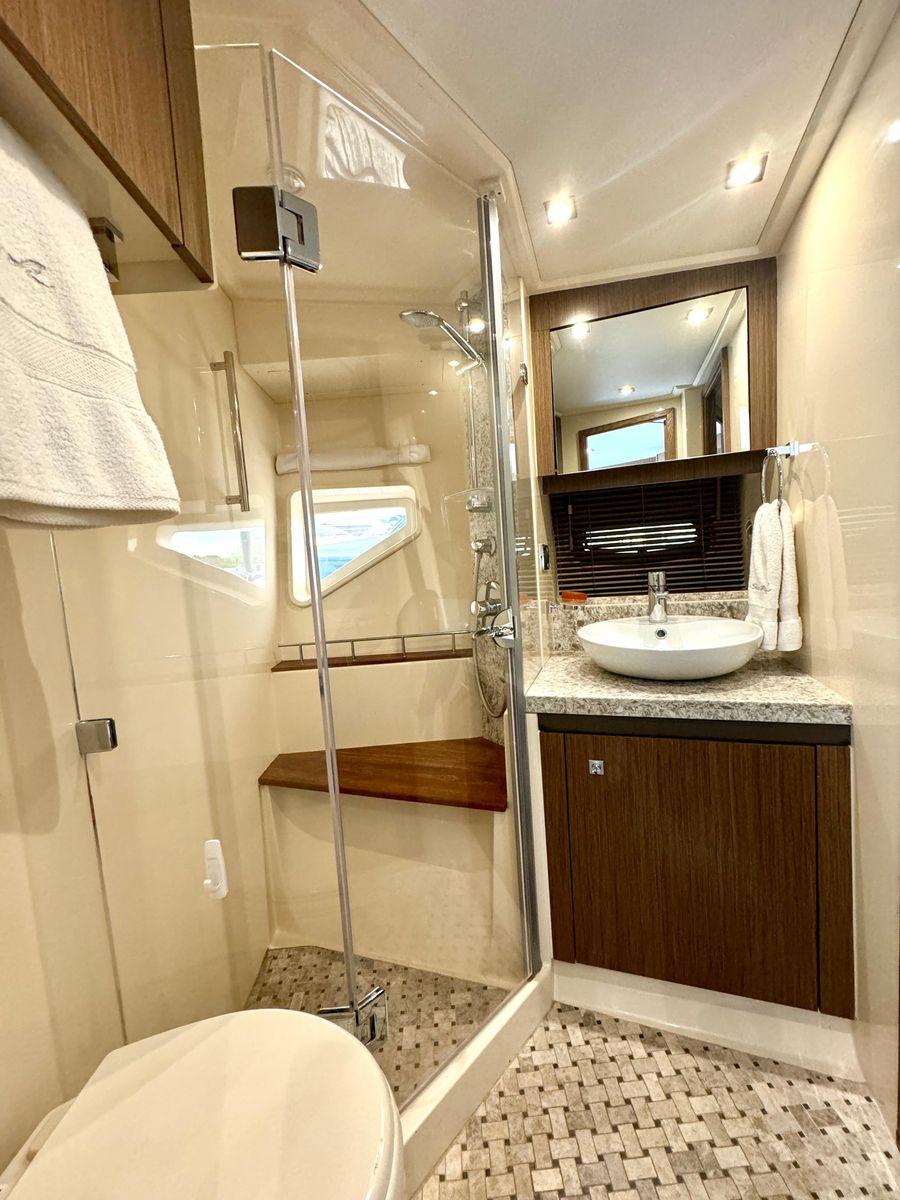 2017 Sea Ray 51 
