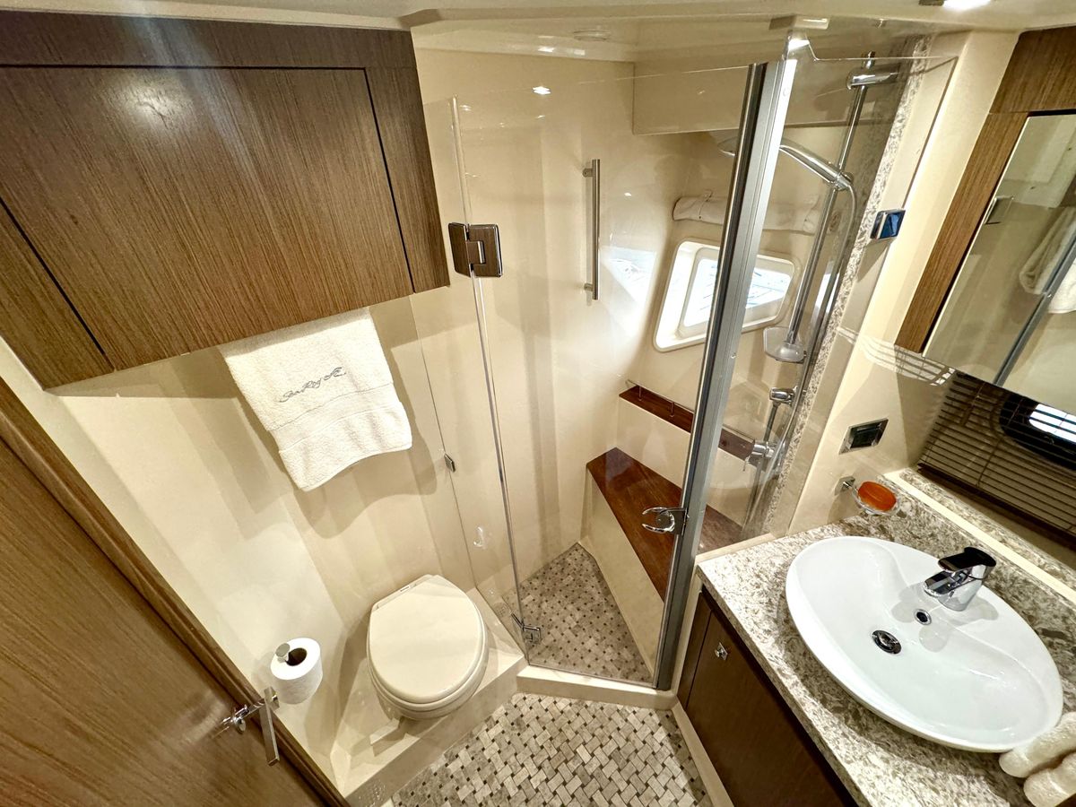 2017 Sea Ray 51 