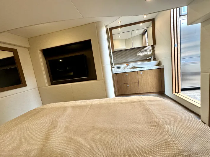 Proof Of Work Yacht Photos Pics Master StateRoom