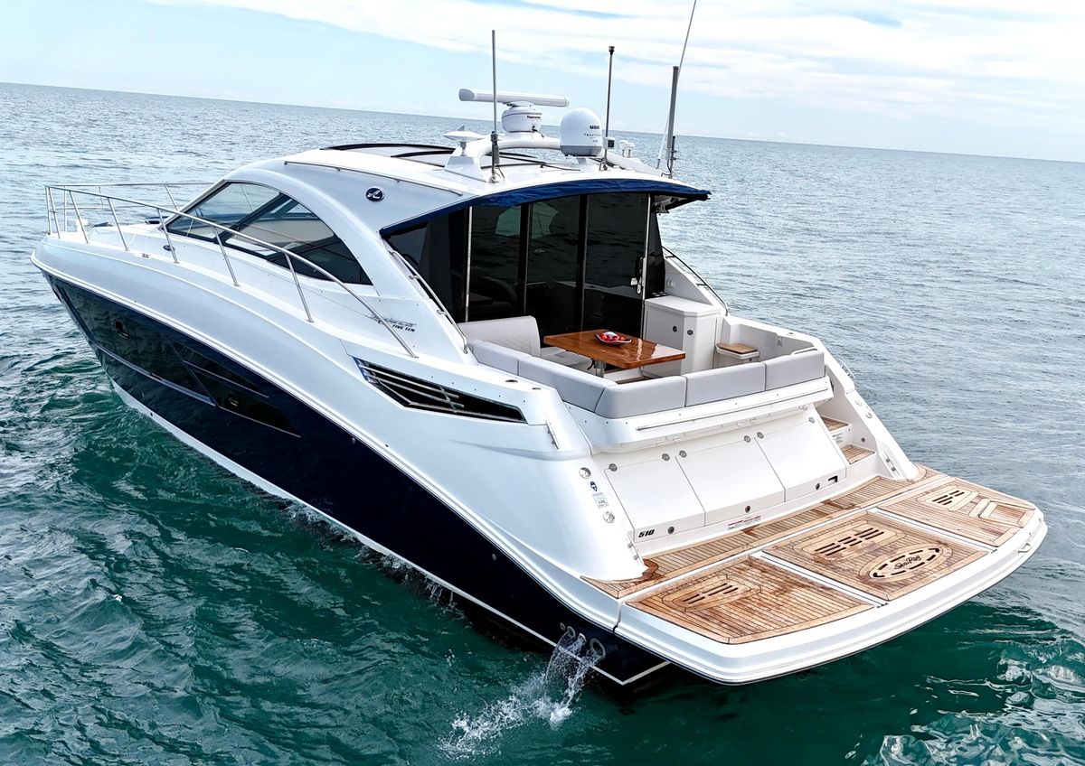 2017 Sea Ray 51 