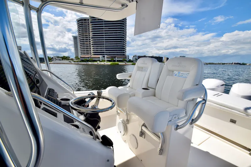 Hittin' Singles Yacht Photos Pics 