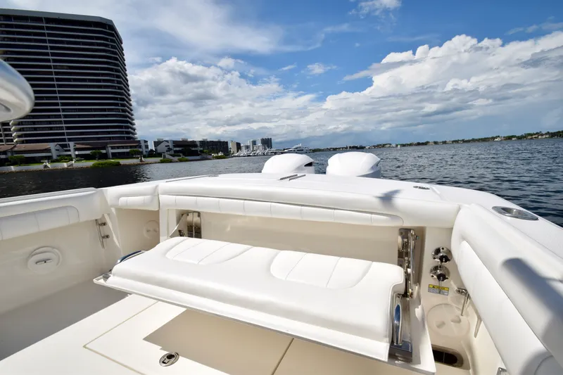 Hittin' Singles Yacht Photos Pics 