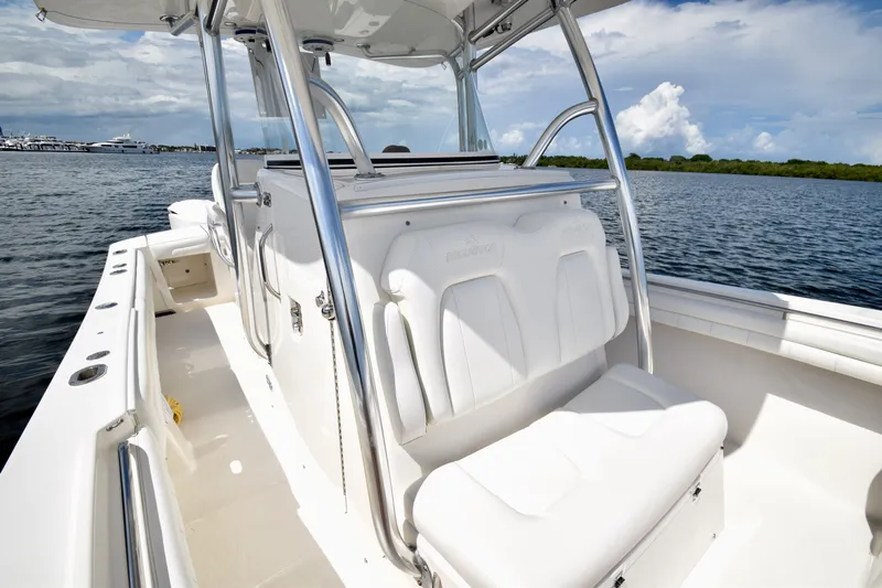 Hittin' Singles Yacht Photos Pics 