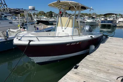 Edgewater 205CC