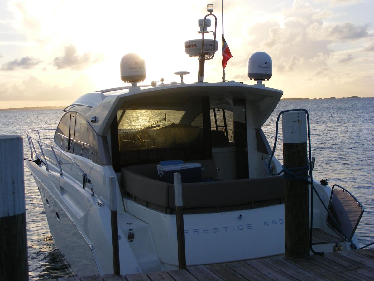 2012 Prestige 44 