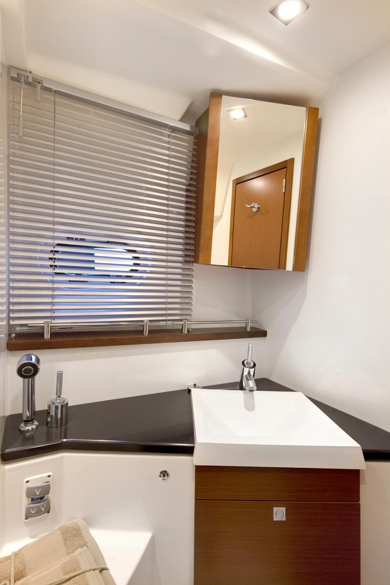2012 Prestige 44 