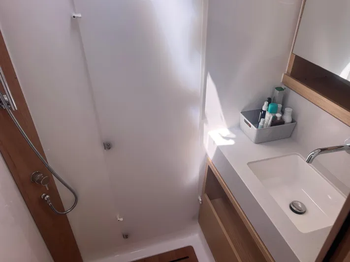 Dufour 47 Yacht Photos Pics 