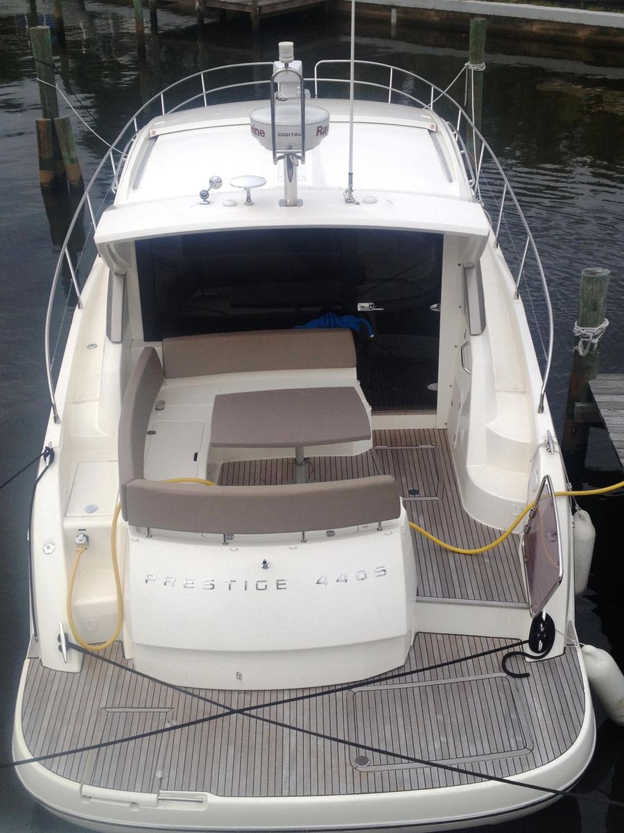 2012 Prestige 44 