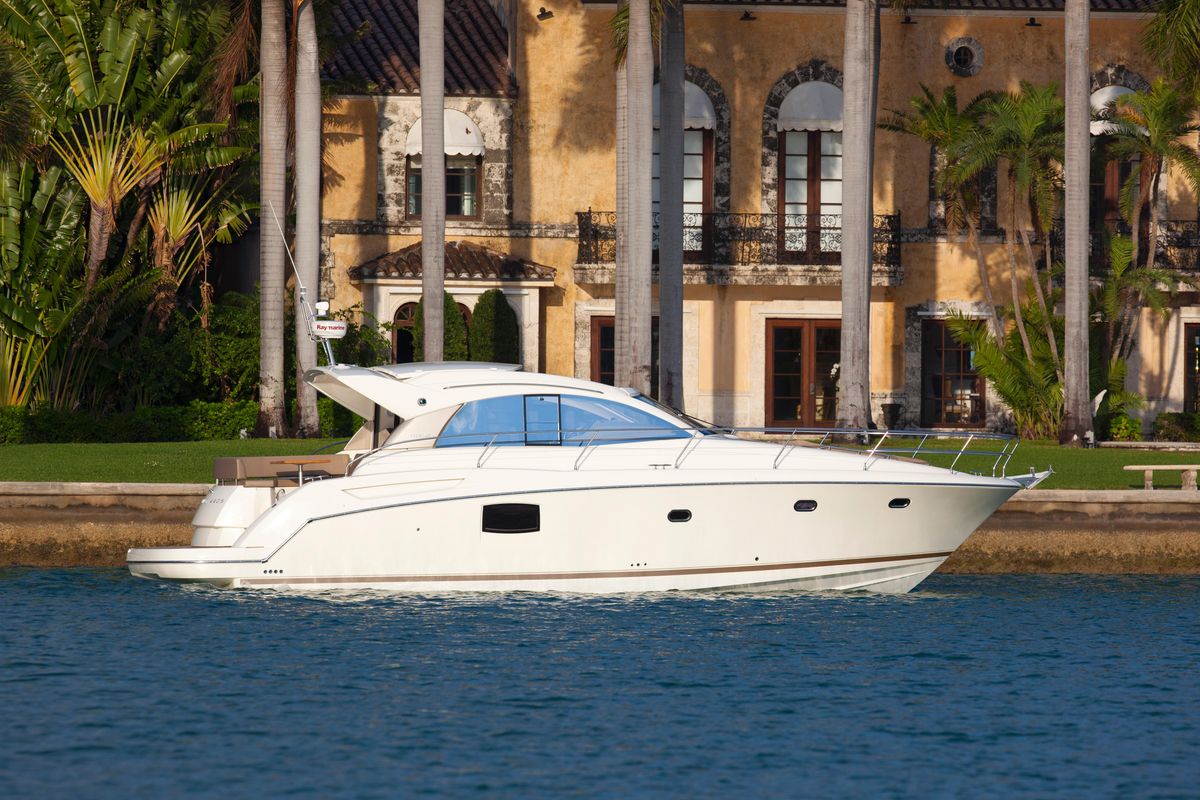 2012 Prestige 44 