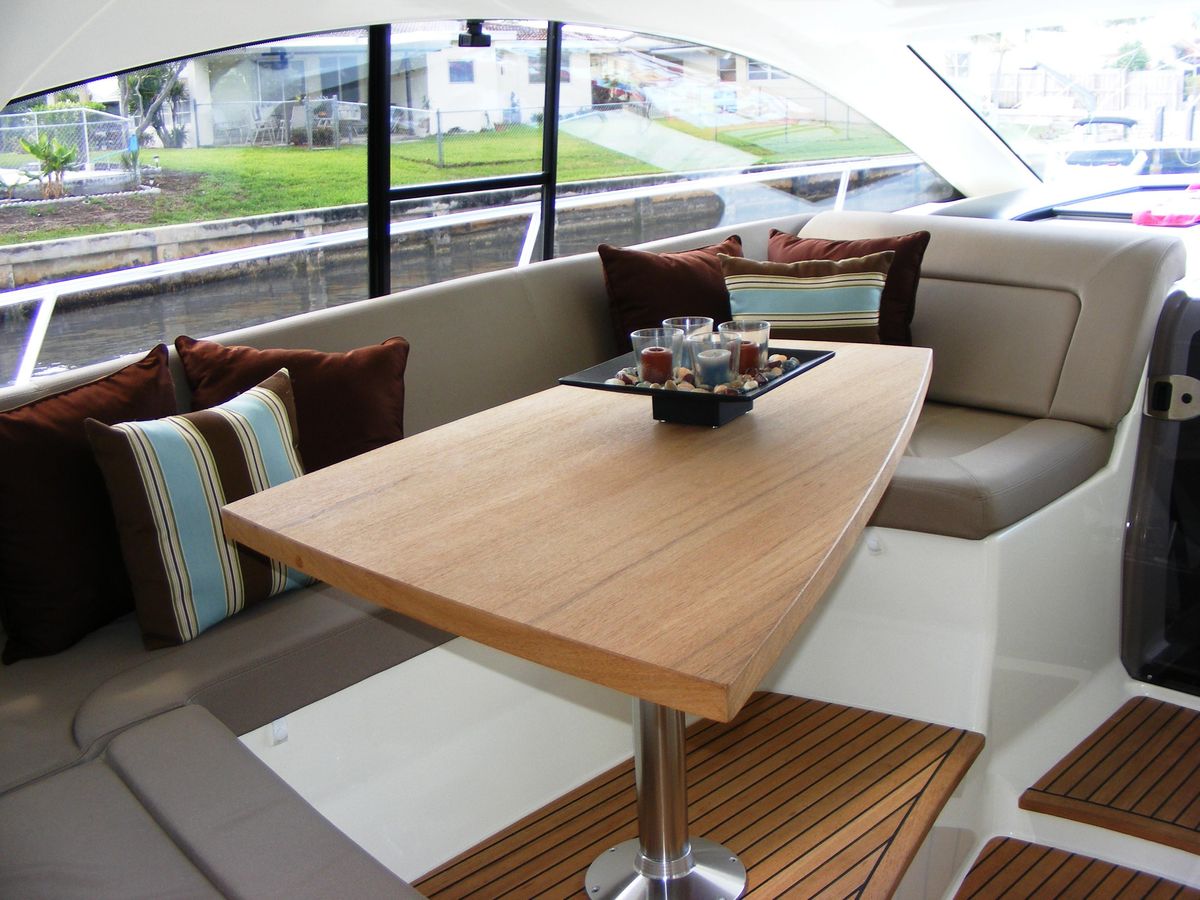 2012 Prestige 44 