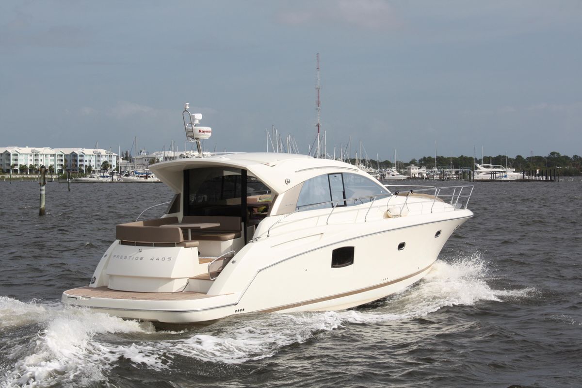 2012 Prestige 44 