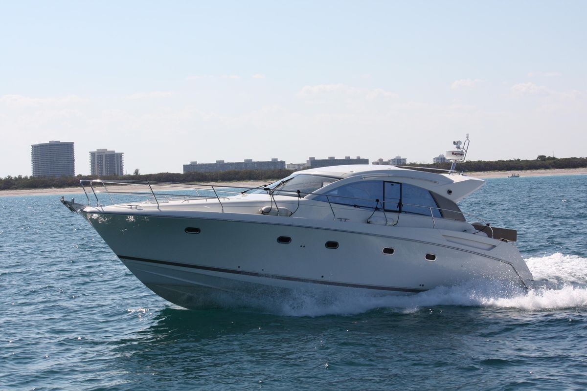 2012 Prestige 44 