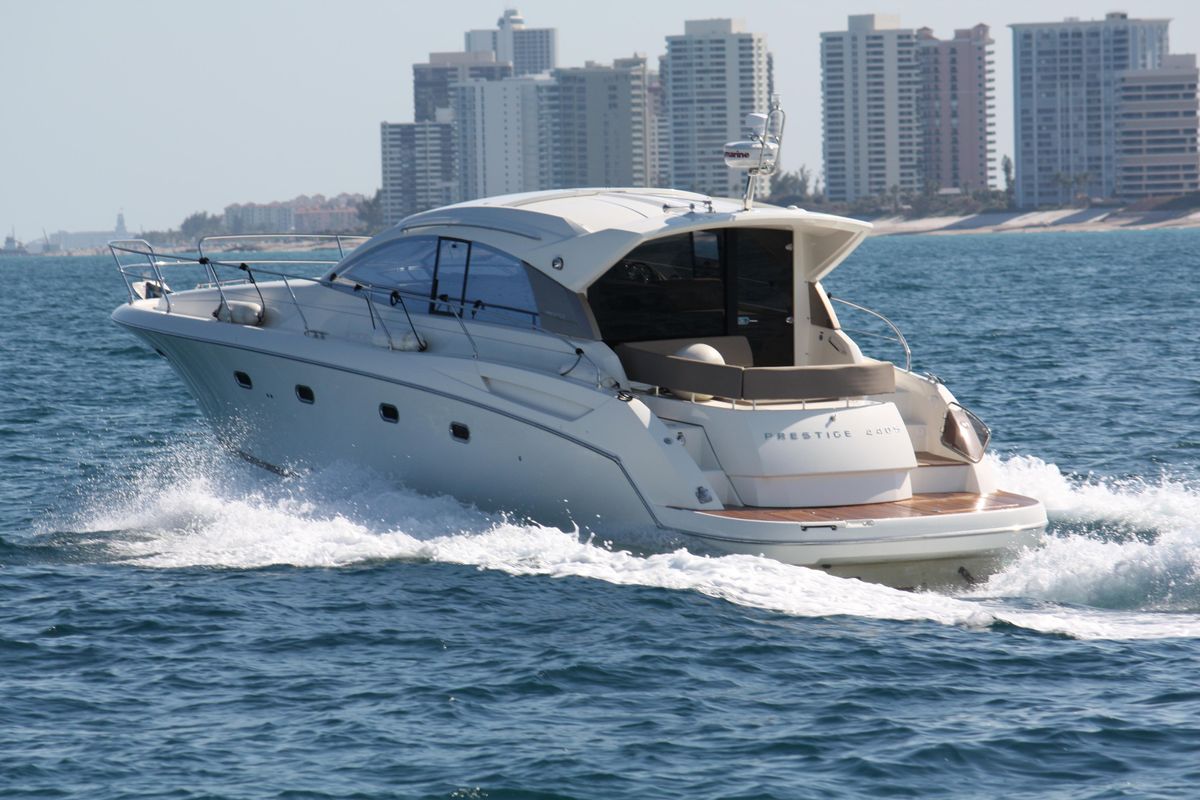 2012 Prestige 44 