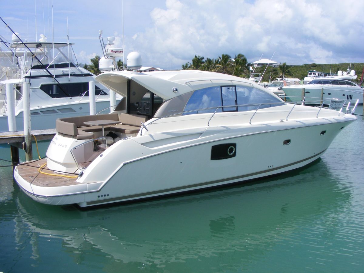 2012 Prestige 44 