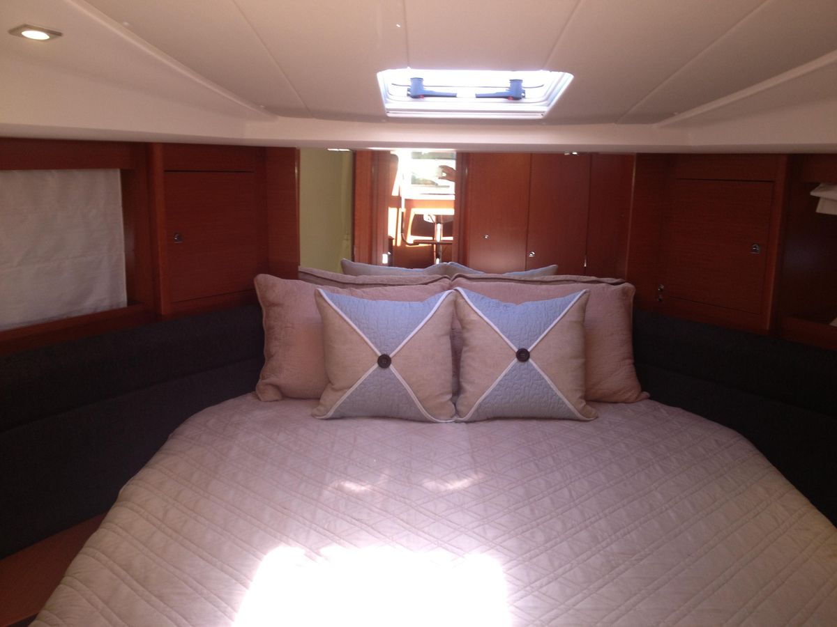 2012 Prestige 44 