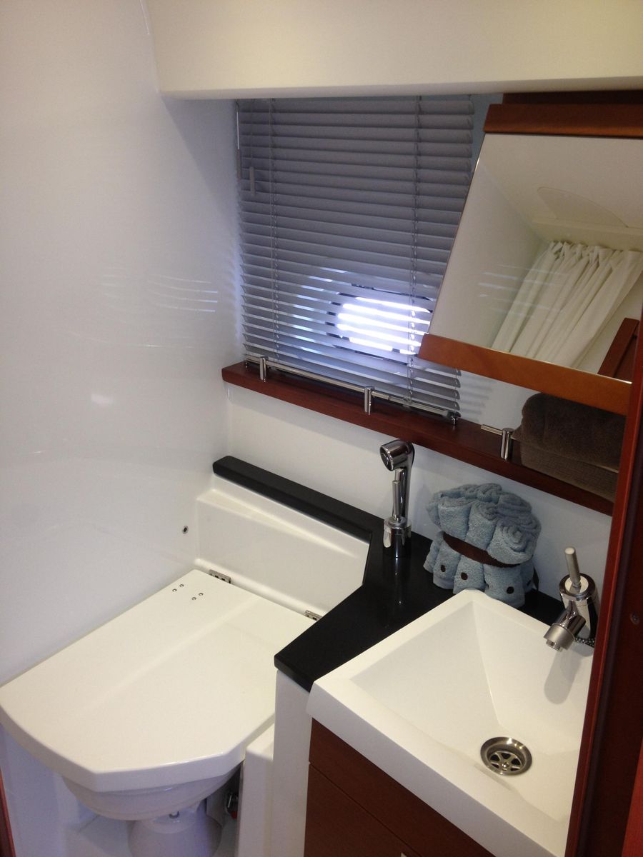 2012 Prestige 44 