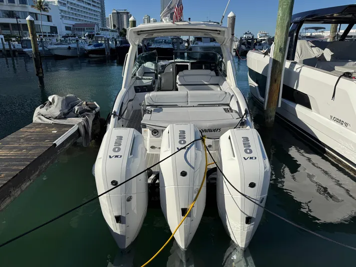 Sunny No Showers Yacht Photos Pics 