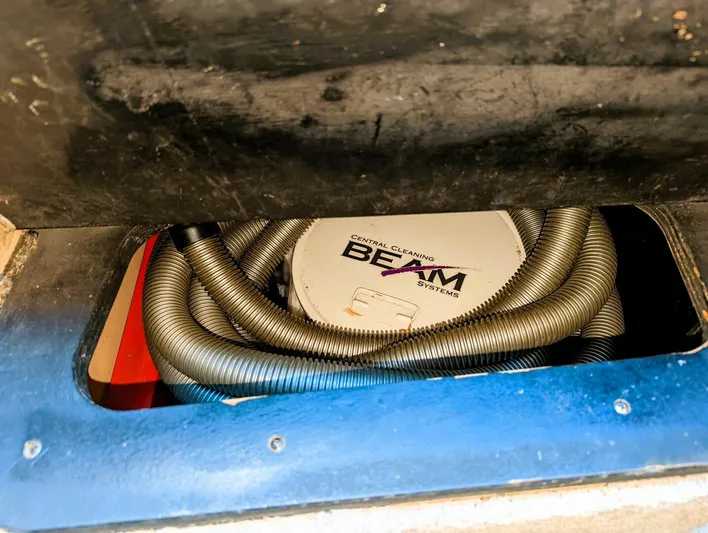  Yacht Photos Pics Central vacuum system in a 2000 Sea Ray 410 Sundancer boat compartment.