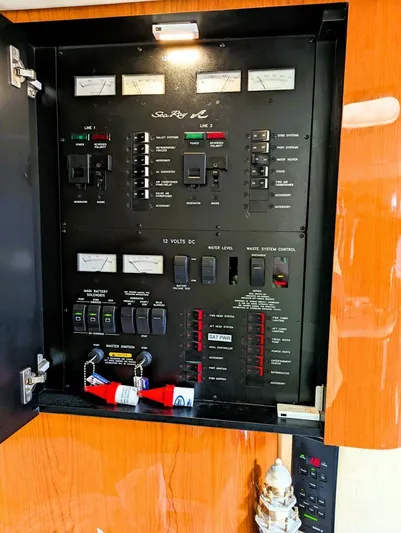  Yacht Photos Pics Electrical control panel of a 2000 Sea Ray 410 Sundancer yacht.
