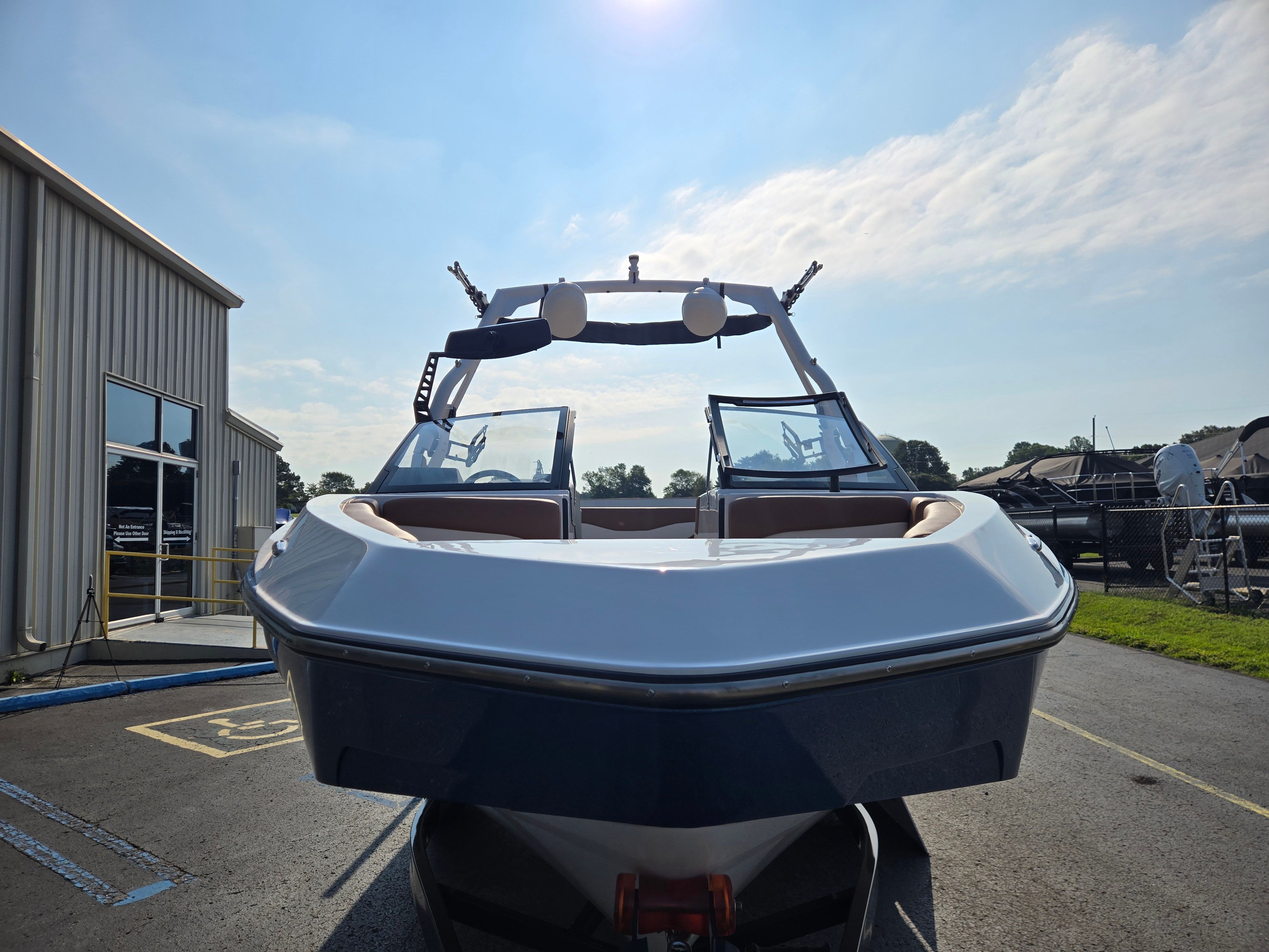 2026 AXIS T235 - Image 3