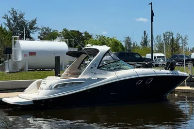 Sea Ray 330 Sundancer