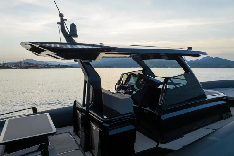  Yacht Photos Pics 2026 G-Tender DIECI4 luxury yacht cockpit at sunset, featuring sleek design and advanced technology.