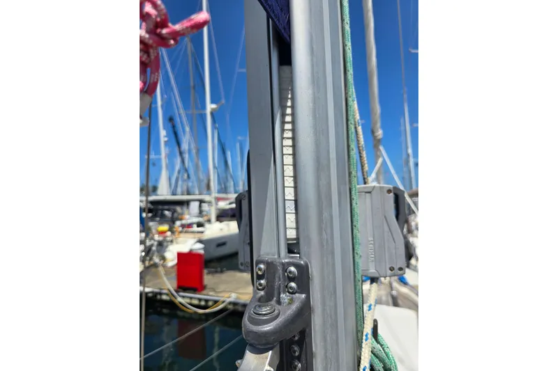 Georgia B Yacht Photos Pics Close-up of Hallberg-Rassy 42F Mk II sailboat mast, showcasing rigging details, 2000 model.