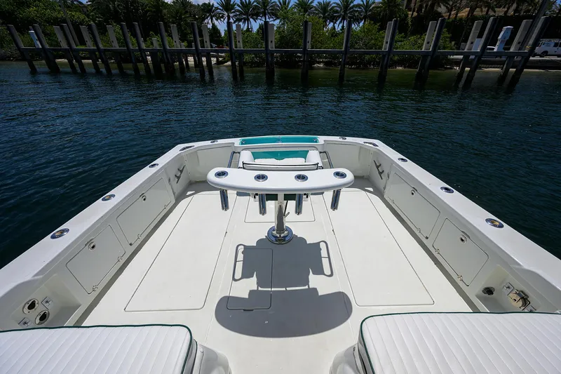 Mr. Toad Yacht Photos Pics Bertram 31 Mr. Toad - Cockpit