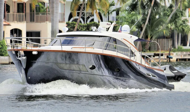 G Spot Yacht Photos Pics 