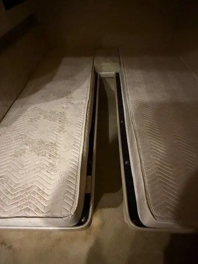  Yacht Photos Pics 2015 REGAL 42 SPORT COUPE - Image 26