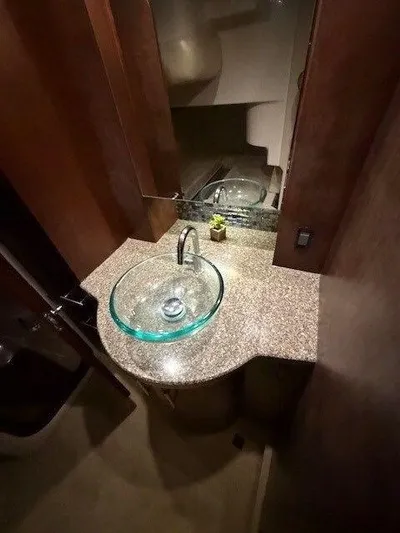  Yacht Photos Pics 2015 REGAL 42 SPORT COUPE - Image 29