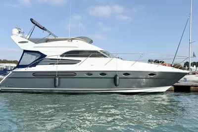 1998 Fairline Phantom 42