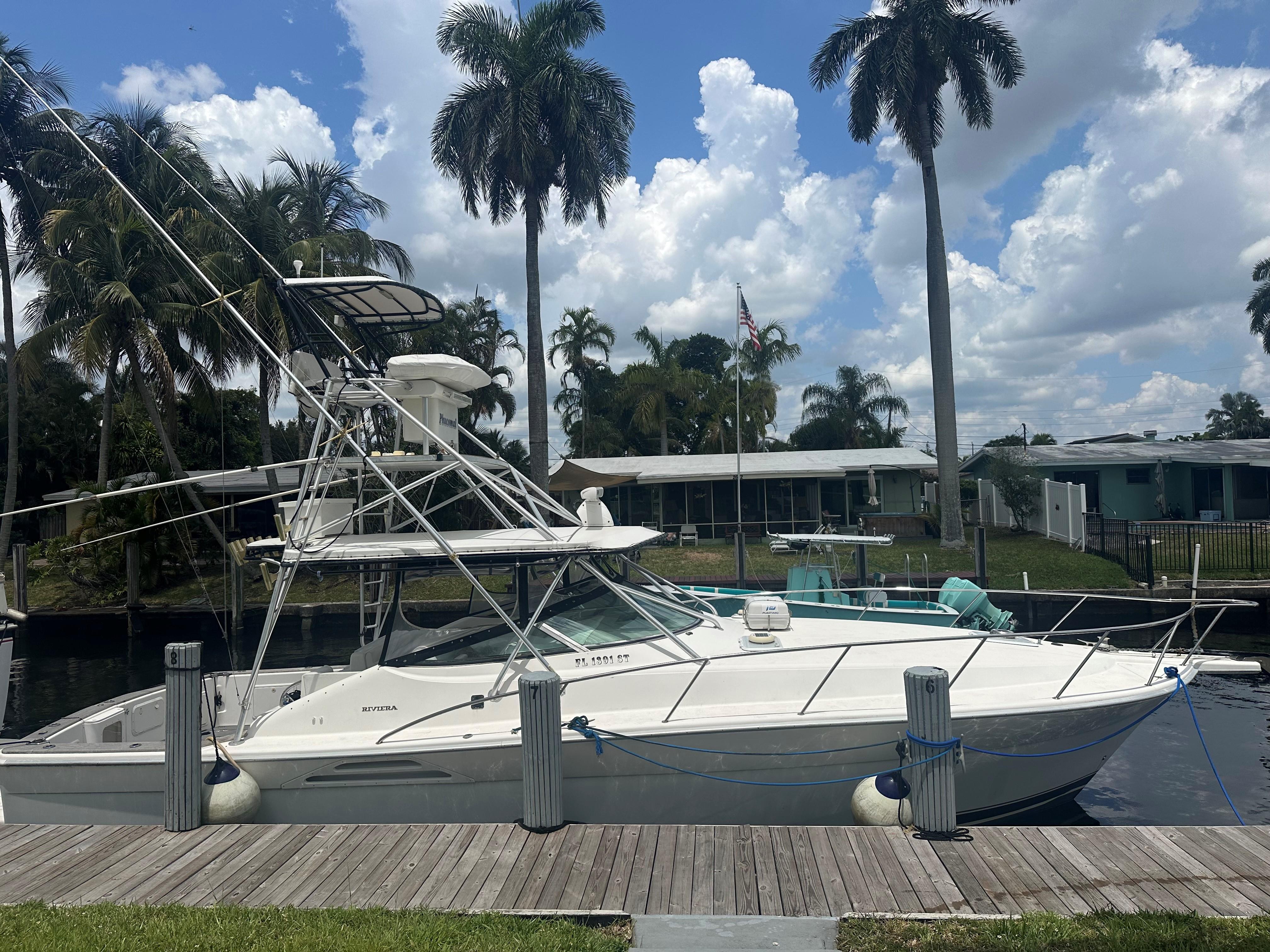 Nuevo 2001 Riviera 4000 Offshore Express - Florida | TopBarcos.com