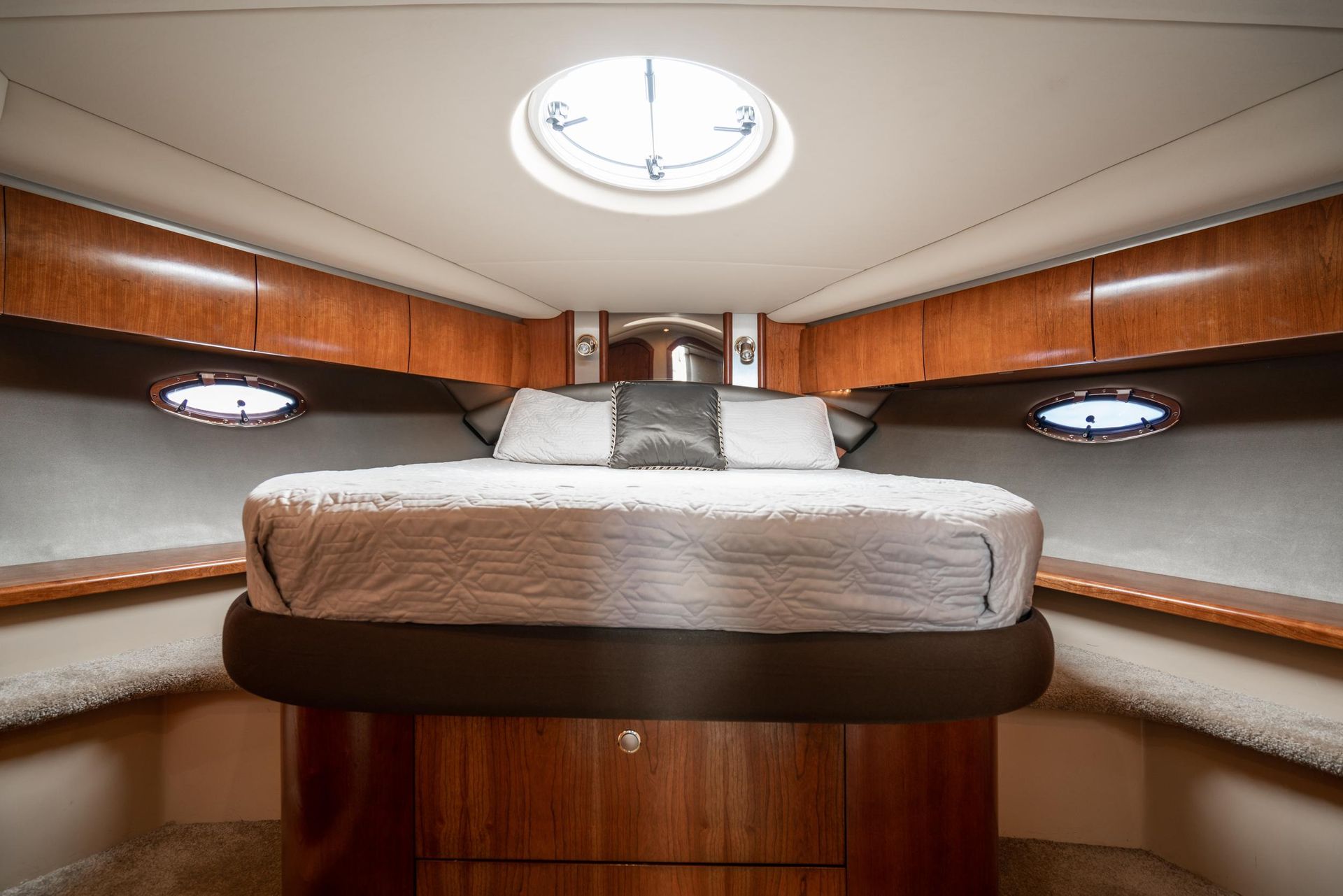 cruiser yachts 520 express