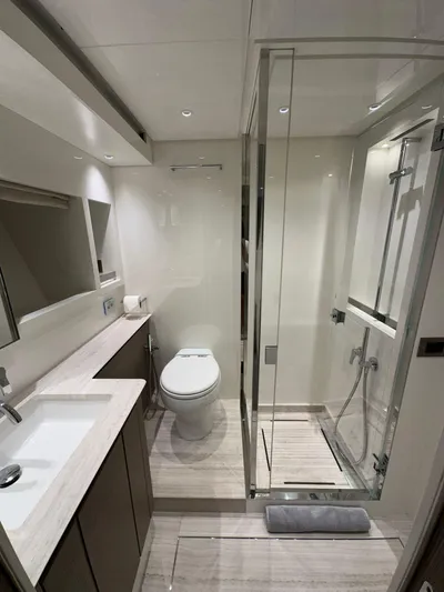  Yacht Photos Pics PHOTO-2025-07-23-22-47-11.jpg