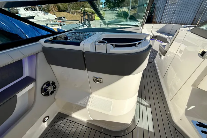  Yacht Photos Pics 2021 Sea Ray SLX 310 Outboard interior with sleek design and modern amenities.